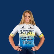 Patricia Porris ciclista equipo racing 2025